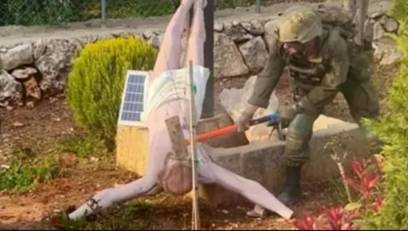 Israeli_Soldier_Desecrates_Jesus_Christ.jpg