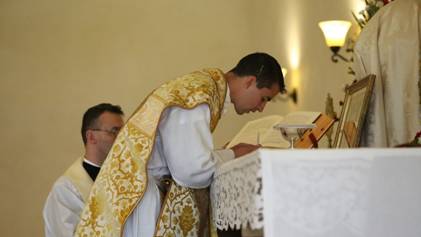 https://sspx.org/sites/default/files/styles/content_image_16_9_desktop/public/drupal-7/img_0921_1.jpg?itok=qY4ZAFN6